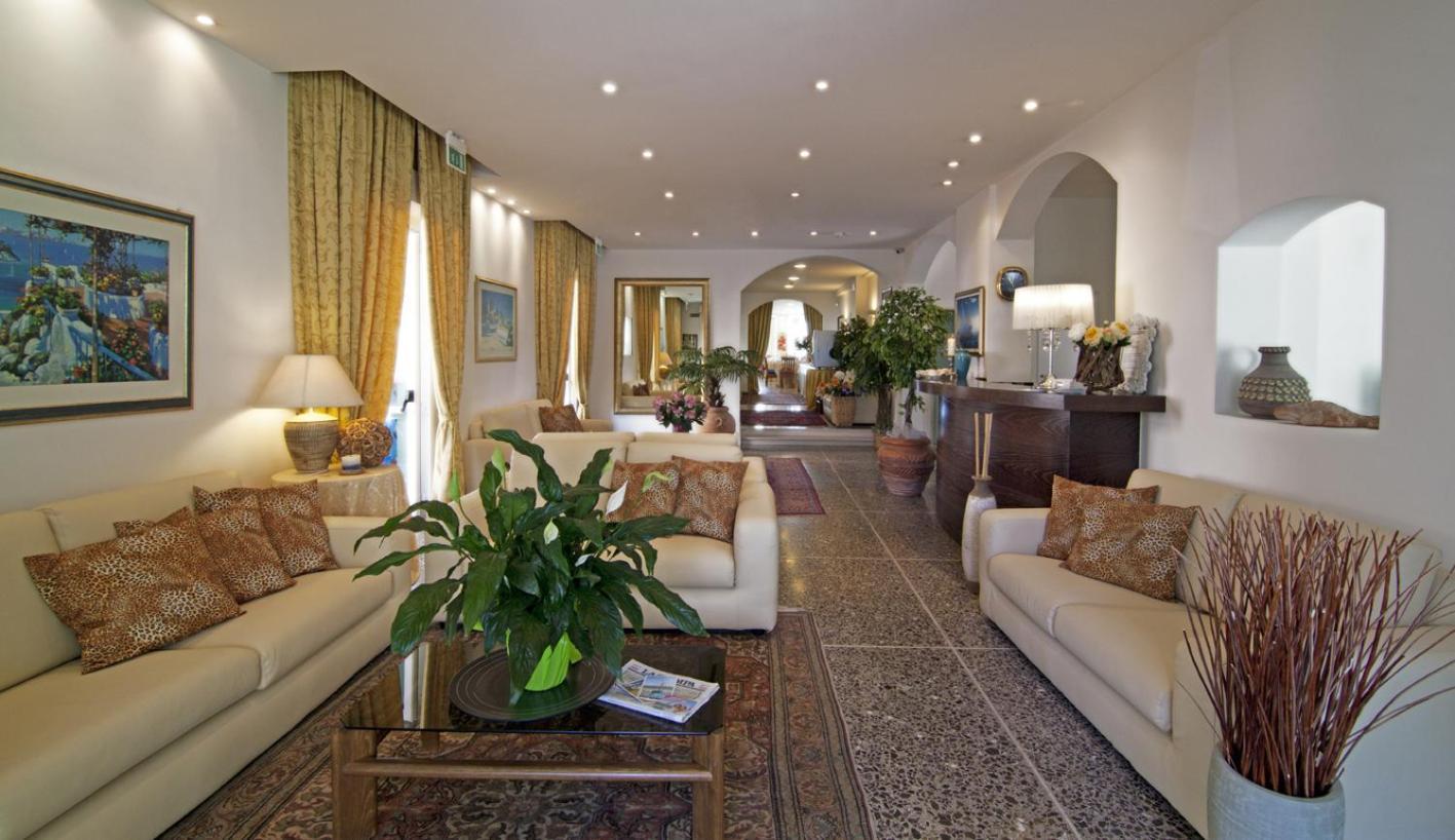 Hotel Ca' Bianca Riccione Esterno foto