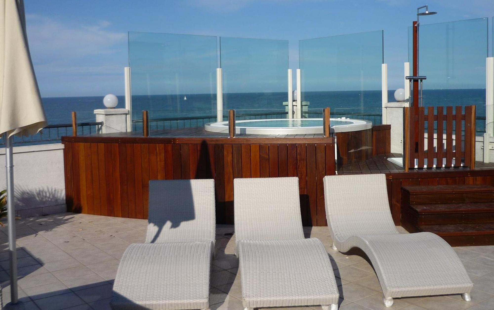 Hotel Ca' Bianca Riccione Esterno foto